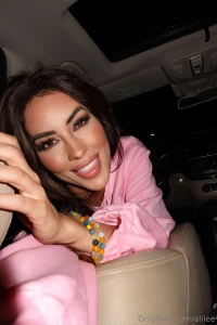 Oooops did i distract you darlin