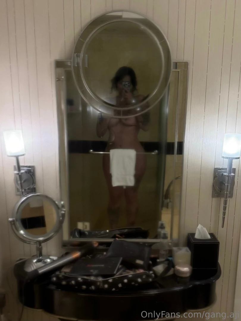 Sooo some updates 1 i got the apartment and will start my move on 