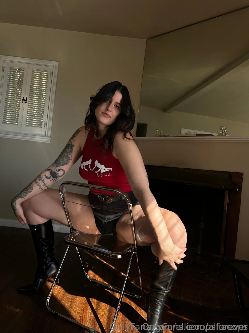 I m here to summon you to come to my vip page and see all the new 