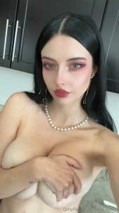 I know you wanna play with these dm me so we can talk