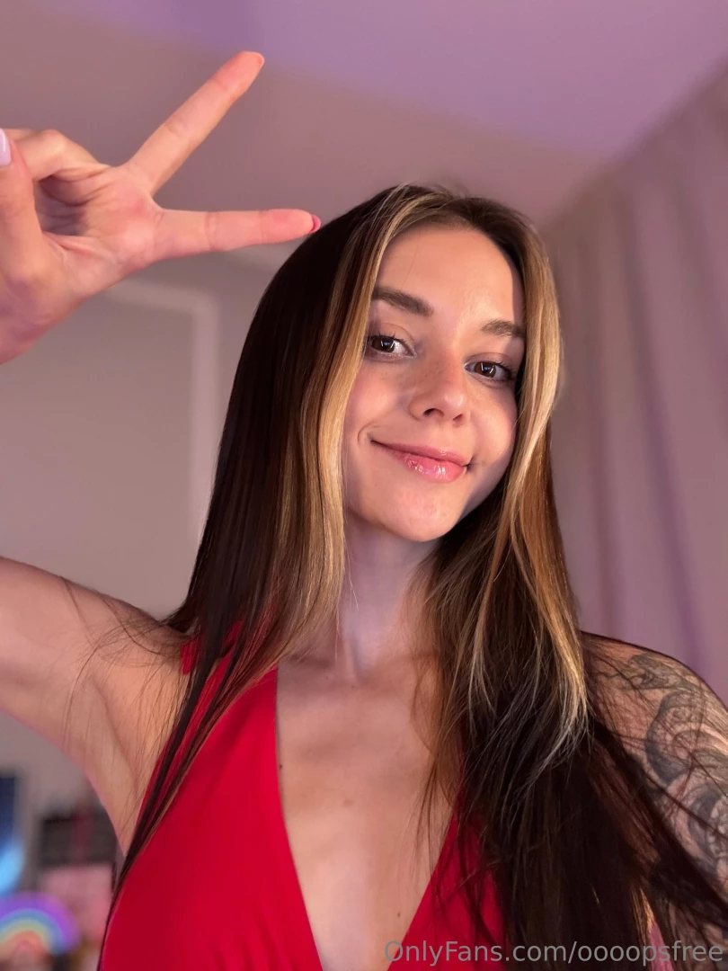 Online on cb nickname oooops__ 