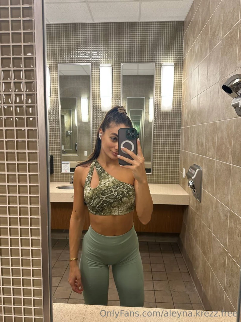 Wanna be my cardio partner 