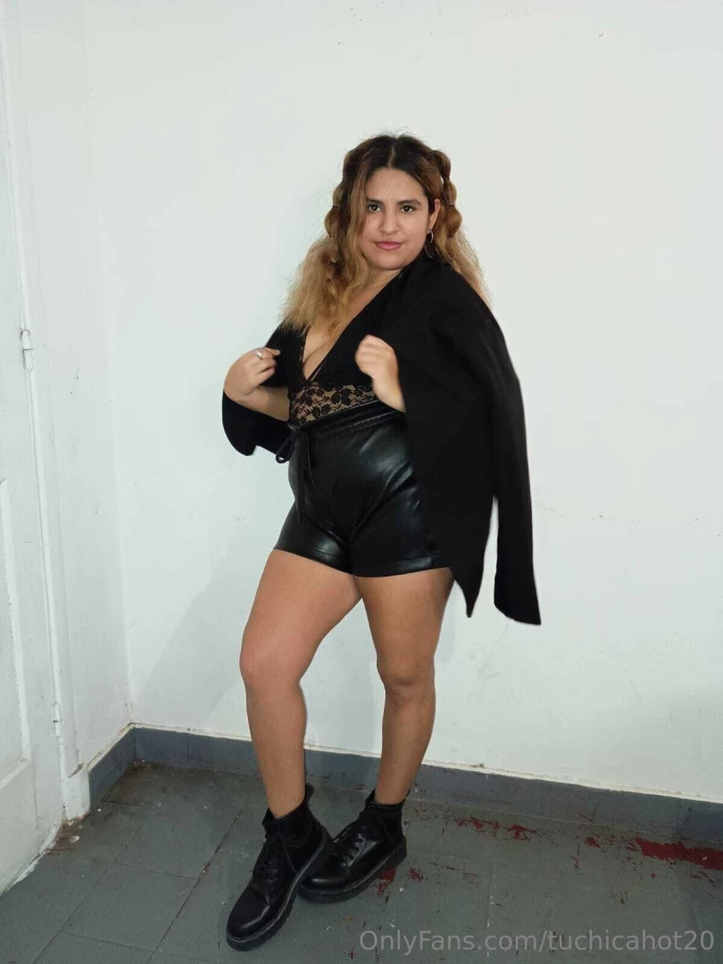 Hey are you there now unzip those pants for me 