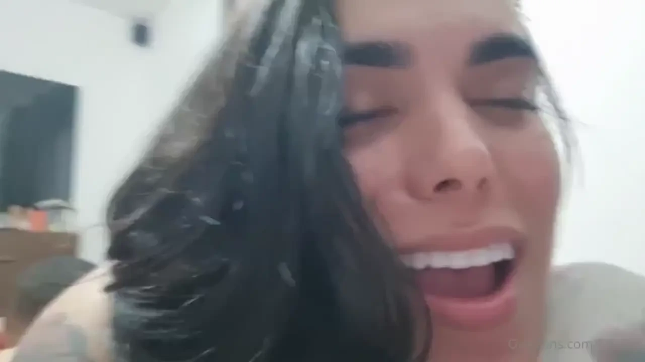 How delicious when he comes to suck my ass and my balls like that i 