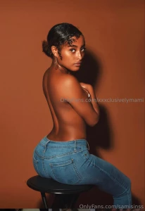 Natural exotic beauty xxxclusivelymami started her onlyfans today part 8