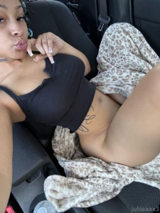 Merry christmas check your messages i want you to rate my pussy