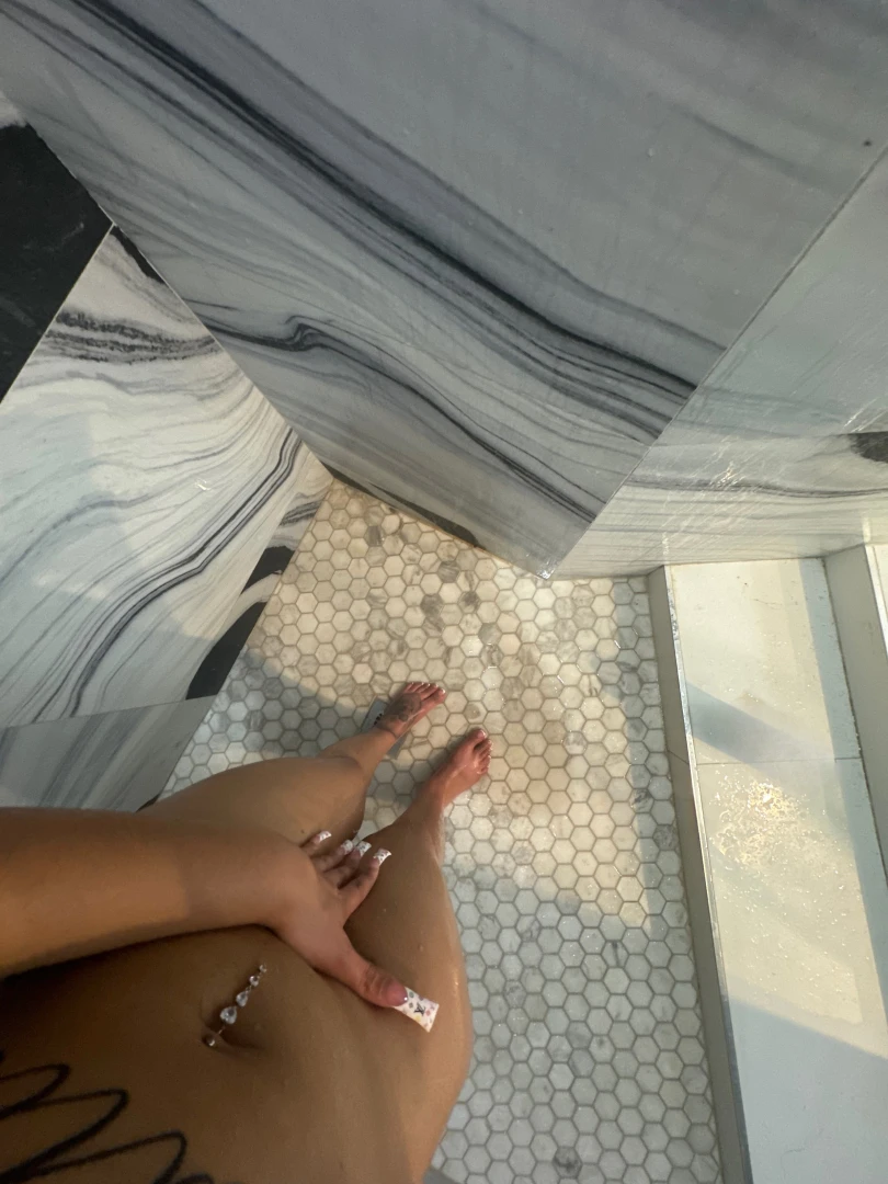 I wanna go on an adventure 