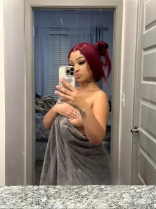 Hoppin out the shower now but i dont wanna put on clothes