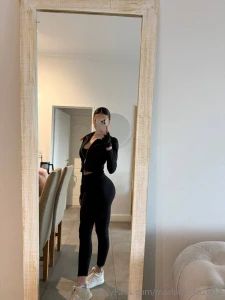 The pump s so good i m lowkey parading past every mirror