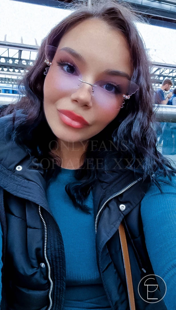 What did i do again on the way home i was looking at the shops at the 