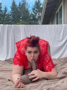 Everyone who tips gets a surprise bundle