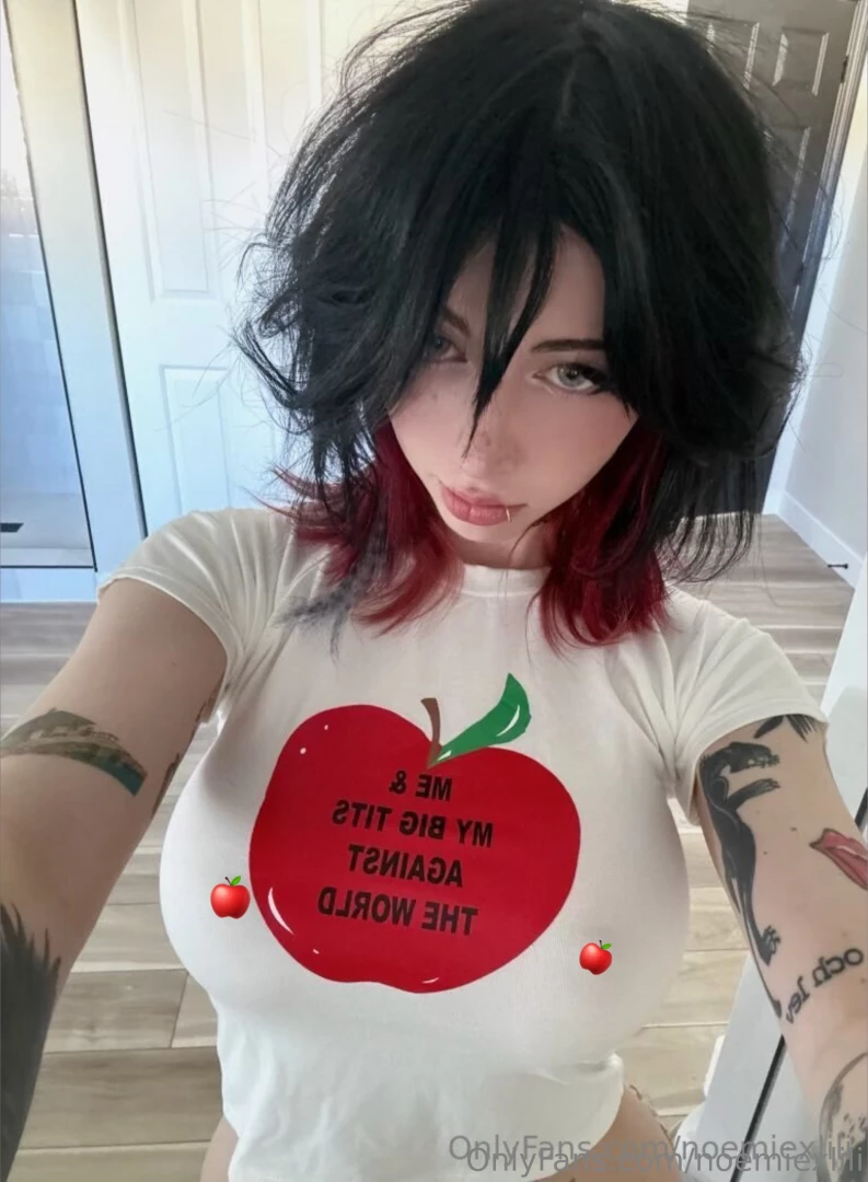 Dm me if you hate apples and want me to take them away 