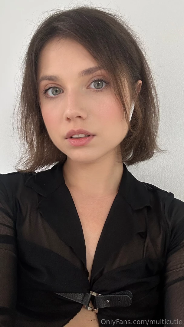 Tell me if your mood depends on full moon or eclipses 