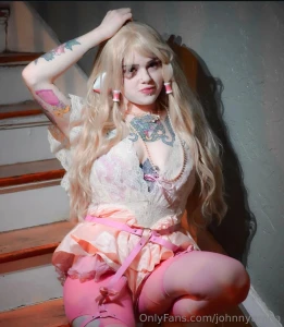 Happy belated birthday to my beautiful gal pal lovely_daisy98 she s