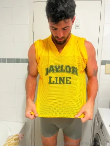 Sneak into the locker room for the strip show of your dreams i wanna