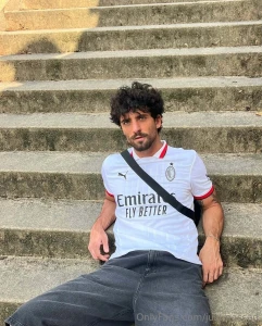 Do i look touristy enough part 1