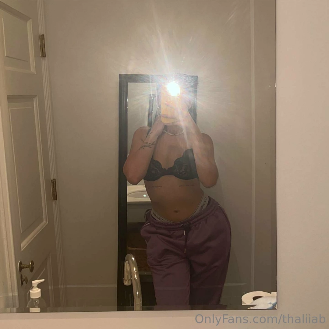 Where do you want it daddy slide over to my dms and tell me right now 