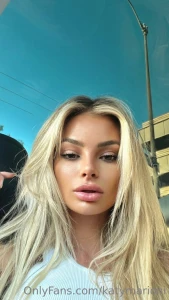 I never post selfies new year new me i guess