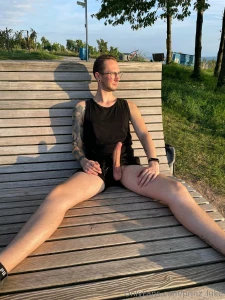 War krank geil und mein schwanz so prall hart keine 5 meter weiter part 1