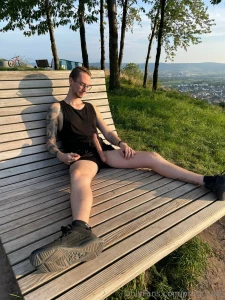 War krank geil und mein schwanz so prall hart keine 5 meter weiter