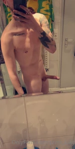 Frisch geduscht und rasiert ready for ur ass or ur mouth