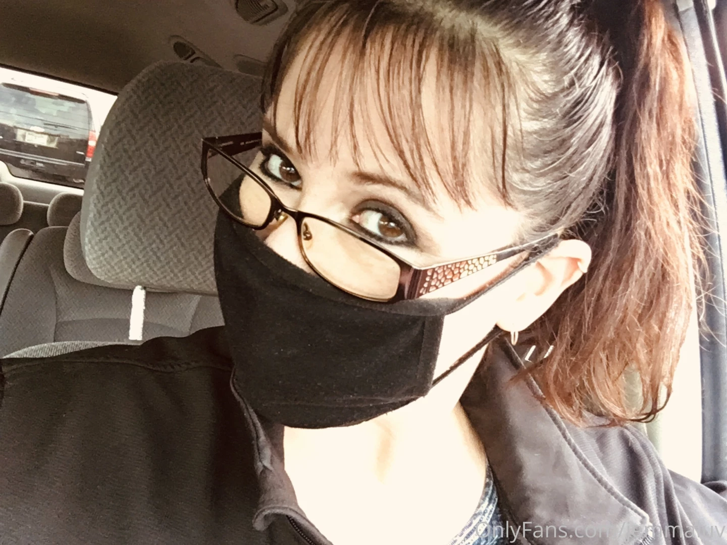 Gt swipe to hear me gripe about this mask tip if you agree lol 