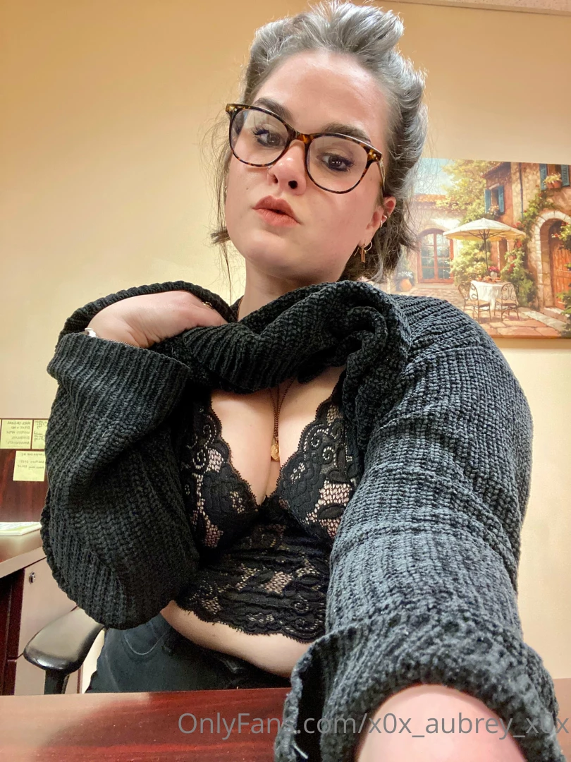 Sorry busy morning work from my desk today 