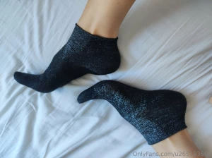 Quanti di voi vorrebbero sfilarmi il calzino how many of you would