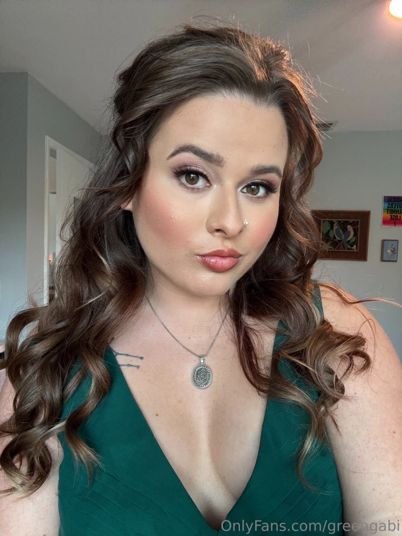 I m not used to myself in makeup 