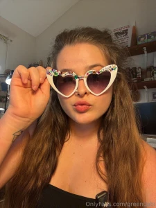 Made these cuteee sunglasses for an oftv video had to add the yum part 1
