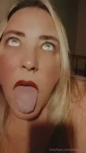 This is how i want to receive my semen do you want to give it to me