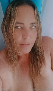 Good morning i m ready to play i woke up horny and naughty give me a