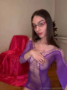 You want to see more don t you earn it in my dms