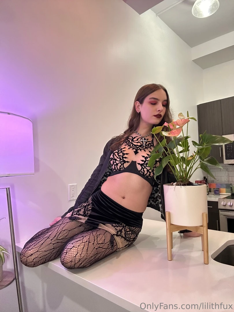 I m not your fantasy i m your religion on your knees sinner 