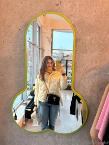 Just a cute selfie definitely nothing wrong with this mirror i know