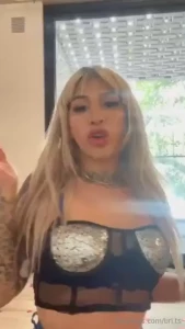 I m in such a playful moood