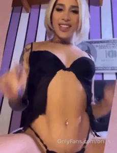 I wanna feel your kisses all over me and i so badly want you to stop