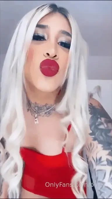 Do i look good wearing red dress and red lipstick 