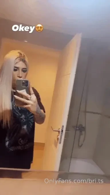 I am so obsessed with my new hair style now honestly short or long 