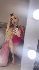 Rate my outfit from 1 up to 10 in comments