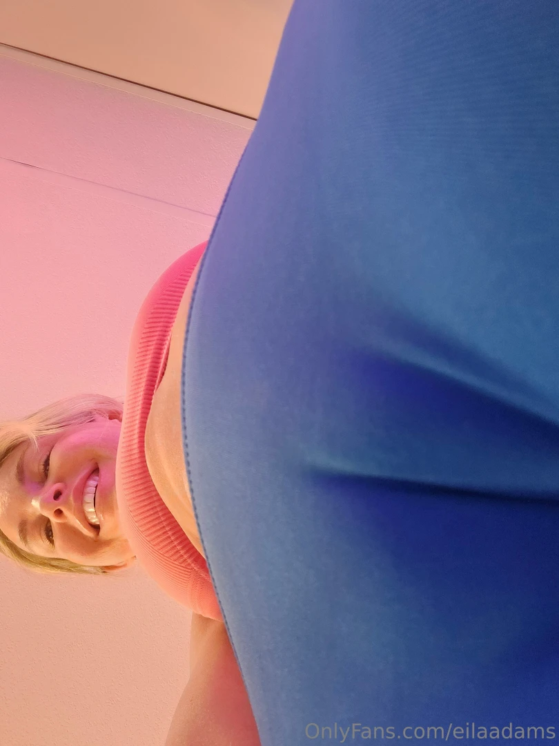 Join me for a live naked workout at 630 pm edt over on onlyfans com 