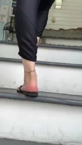 Here s a video of myself walking around in my wedges and my new flip