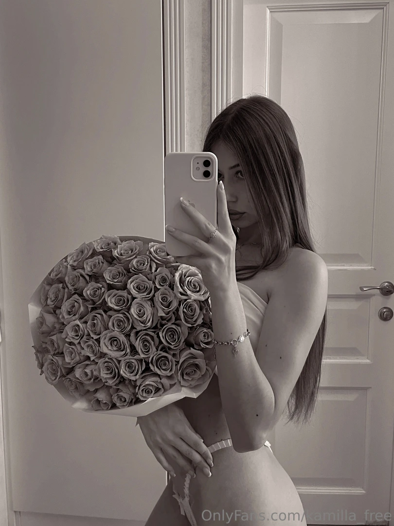 When there are flowers in my house it seems that the house has 