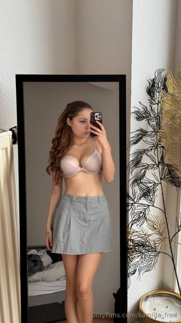 This cute girl sugar_lucyy with a juicy ass and big tits knows how to part 312 