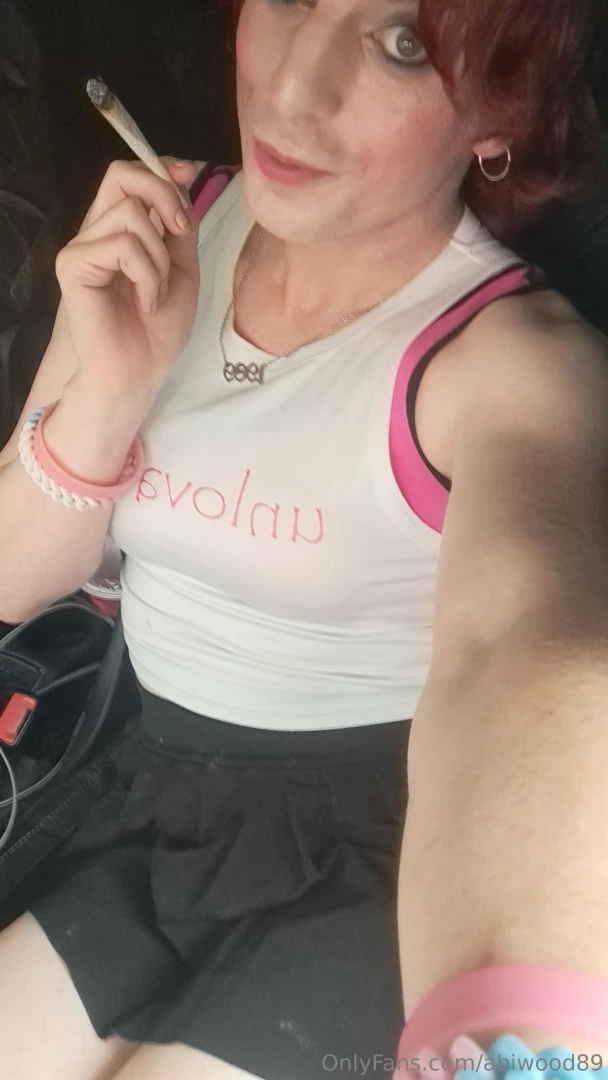 Saturday afternoon i relaxed in my car getting ready for the night out part 5 