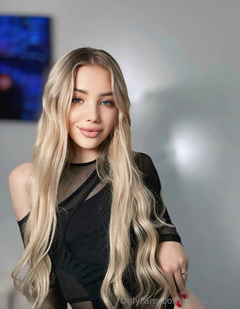 Sophia_swarovski this hot and lonely she is eagerly waiting for you part 5 