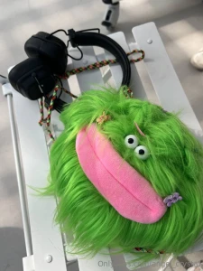 Boba s diary day 5 pigeon vs legend okay listen angel said wait here