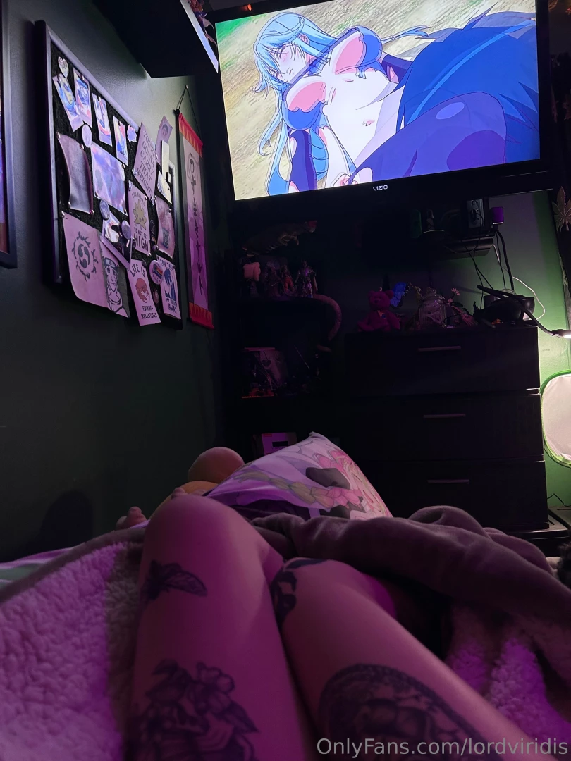 This hentai has me in a spicy mooood 