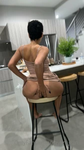 Cum eat my butttt