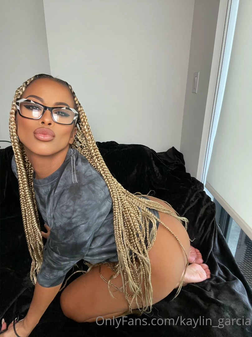 If you cum into my dm s don t be shy 